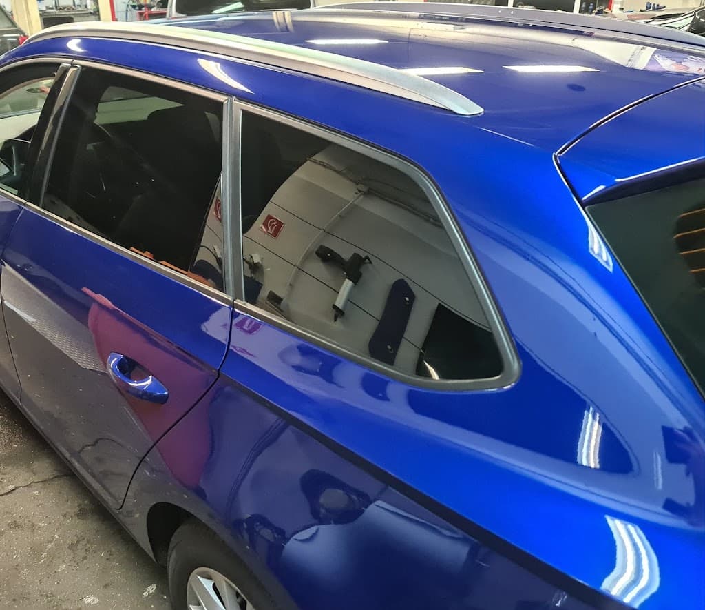 junited AUTOGLAS Berlin-Charlottenburg