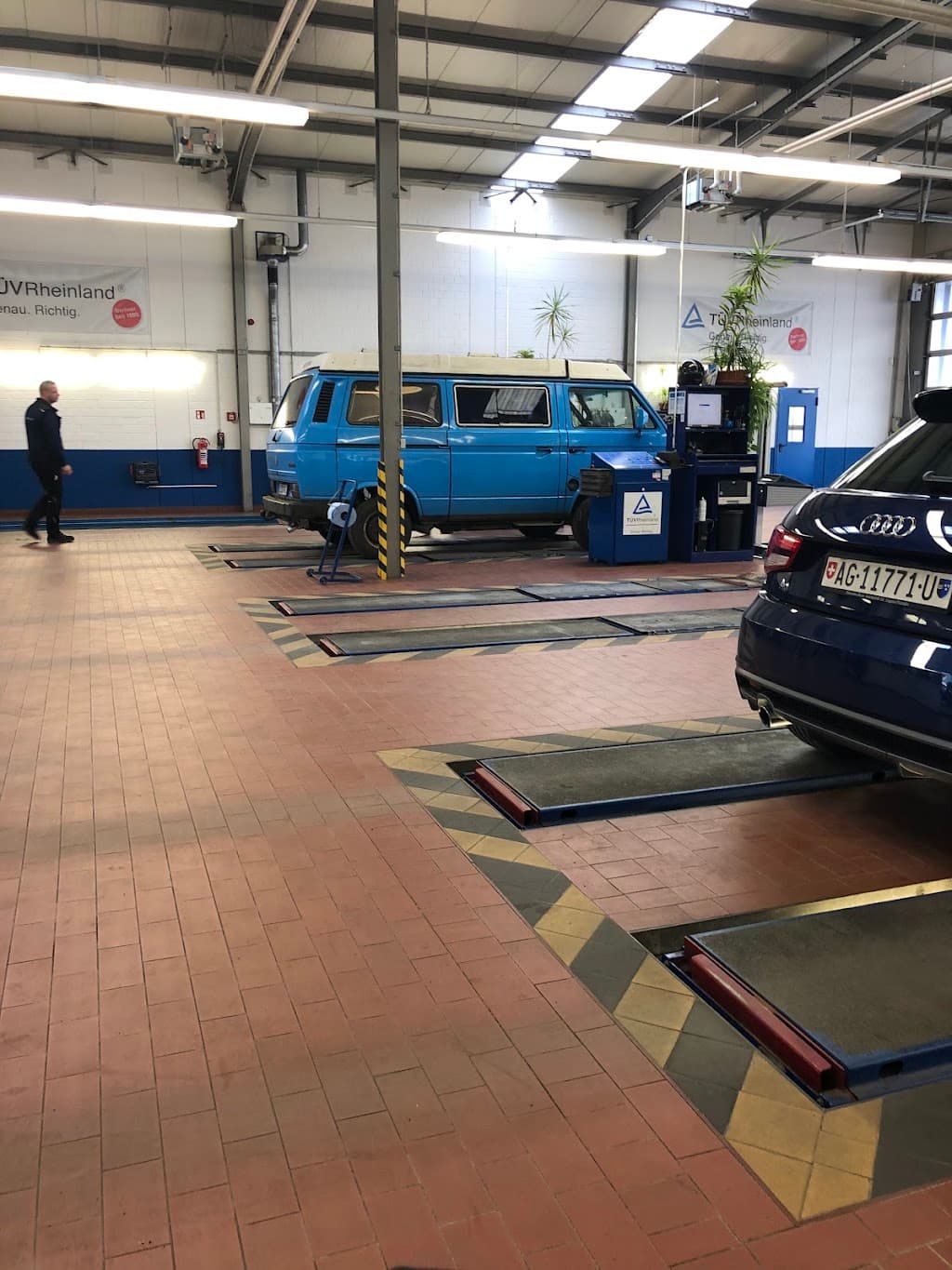 BMT Automobile Auto Werkstatt Berlin Tempelhof Schöneberg