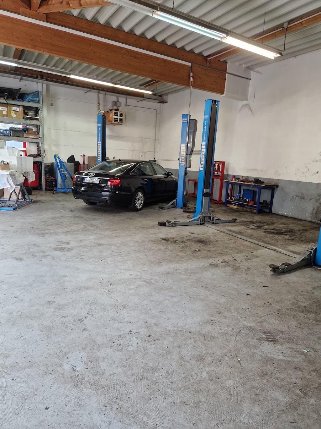 Reifenservice und Mietwerkstatt Mönchengladbach