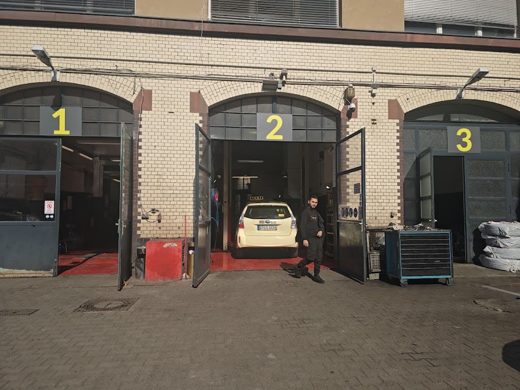 Autoservice am Potsdamer Platz