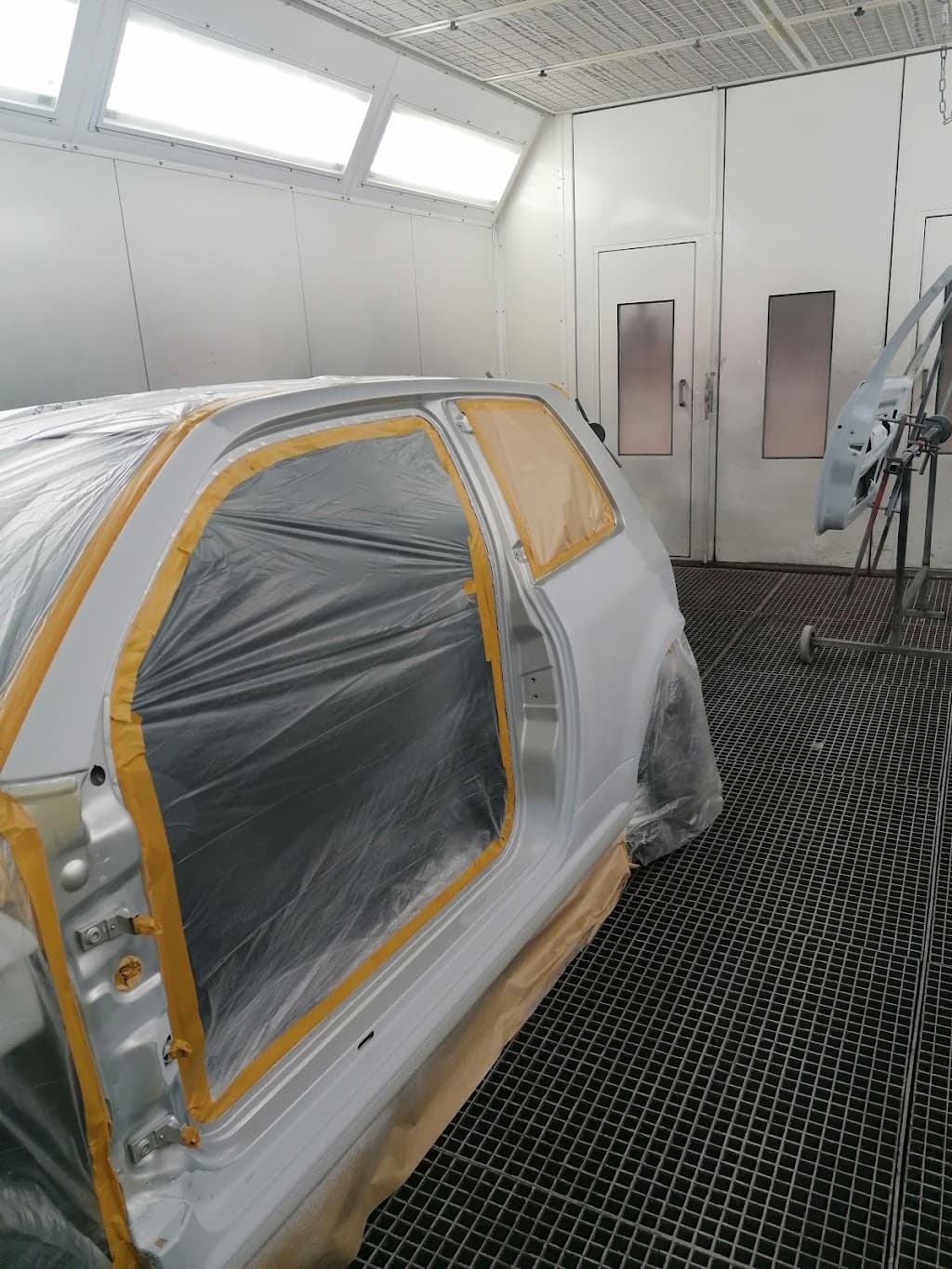 Autolackiererei Kristall GmbH