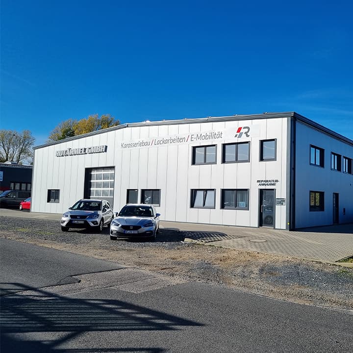 Rotärmel GmbH - Unfallinstandsetzung, Lackierungen & Tesla Body Shop