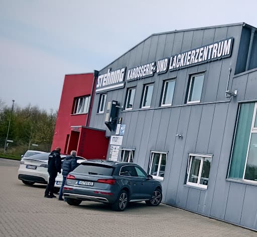 Karosserie- und Lackierzentrum Kiel, Stehning GmbH — Kundenfoto