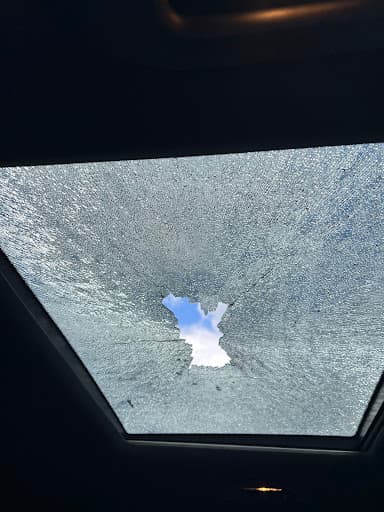 junited AUTOGLAS Lübeck Glaserei Thabe UG (haftungsbeschränkt) — Kundenfoto