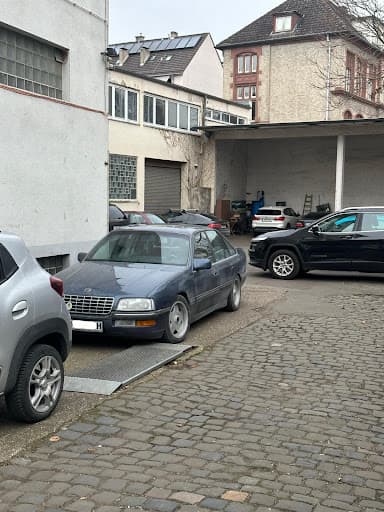 KFZ Werkstatt am Zoo/ Rep.aller Marken, TÜV, Inspektion, KimaService, MercedesService, Karosserie u Lack — Kundenfoto