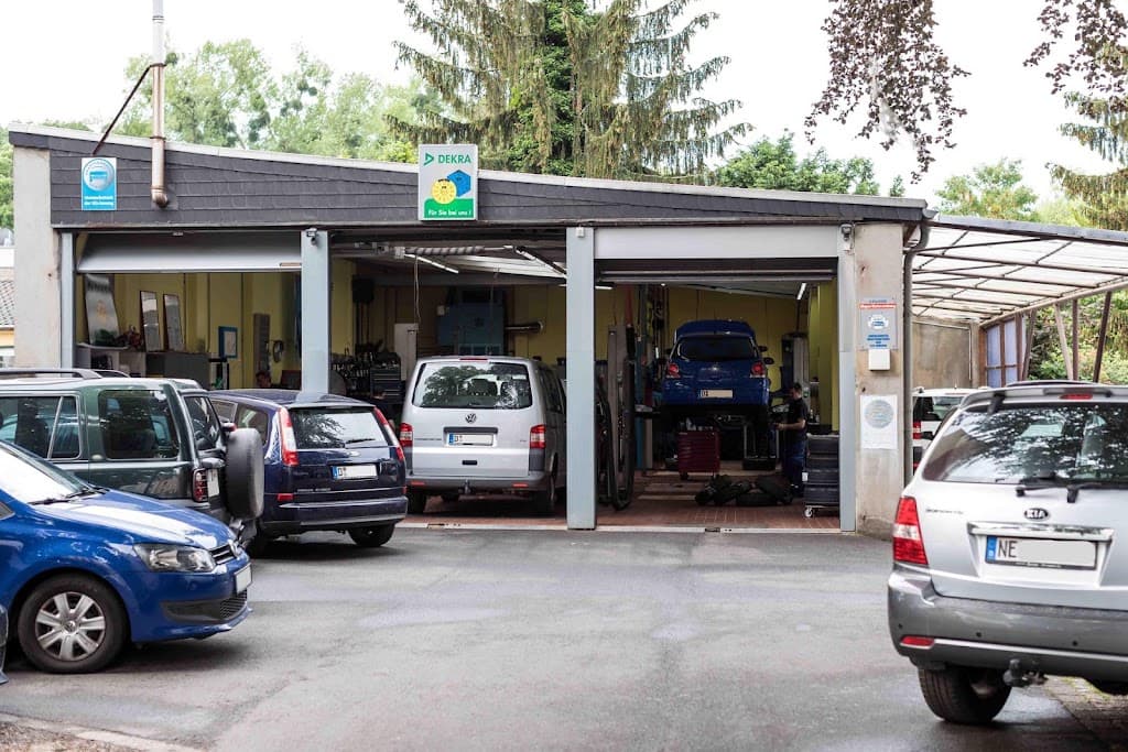 Die KFZ-Werkstatt Jakschik