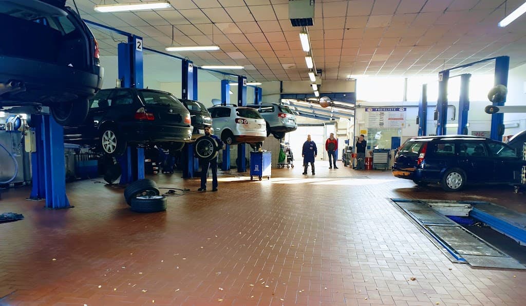 KFZ-Werkstatt AZ
