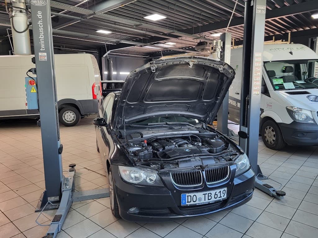 Kfz-Meisterwerkstatt /Mietwerkstatt myAutomotive Dortmund GmbH