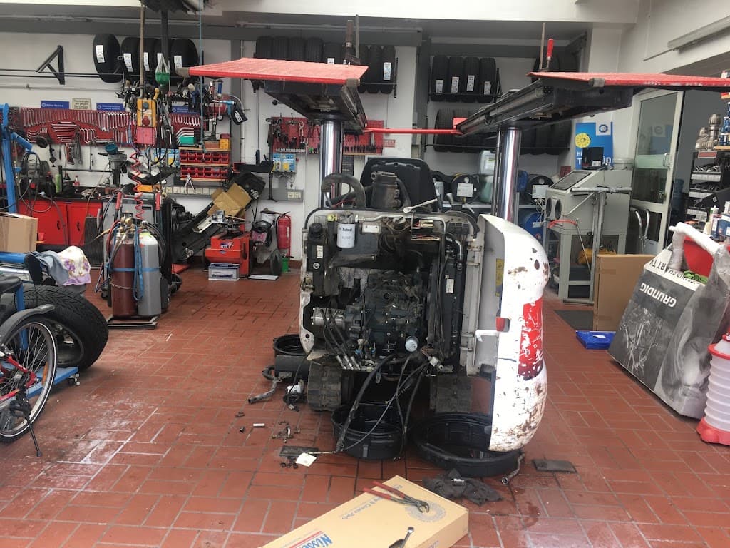 AUTO SERVICE ZENTRUM GÜLOGLU KFZ-MEISTERBETRIEB