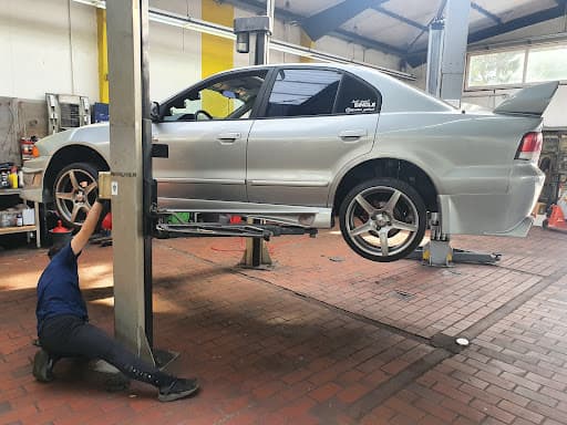 Auto Check-Up KFZ Meisterwerkstatt, Reifenservice, Achsvermessung für Wiesbaden & Mainz — Kundenfoto
